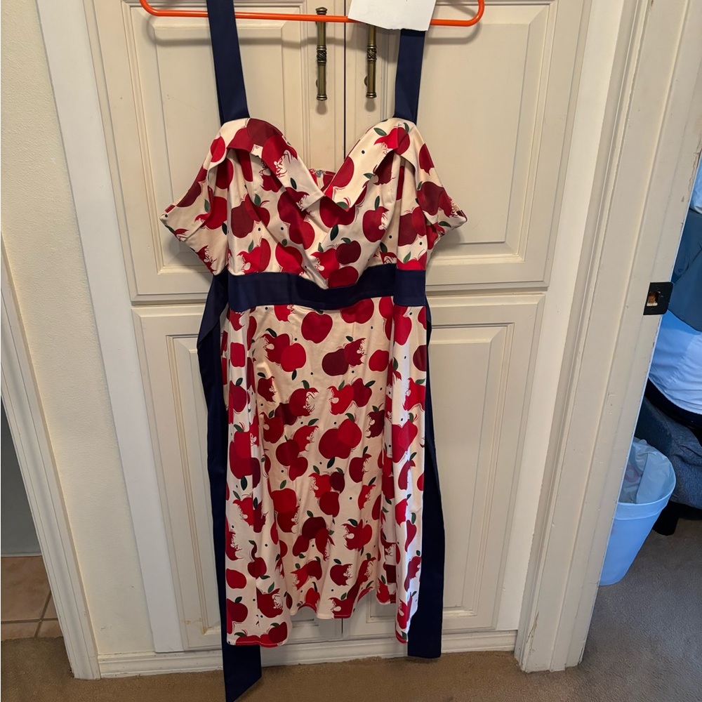 Disney dress shop Snow White Dress